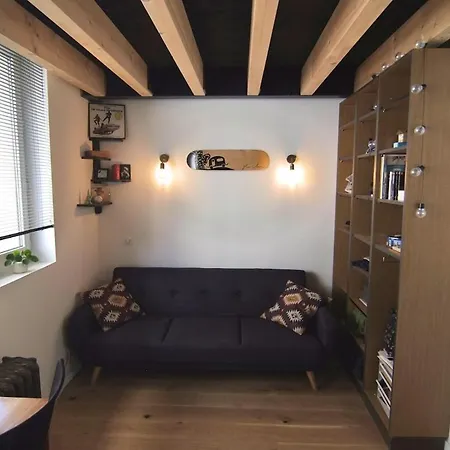 Centre-ville Avec Terrasse Et Place De Parking Appartement *