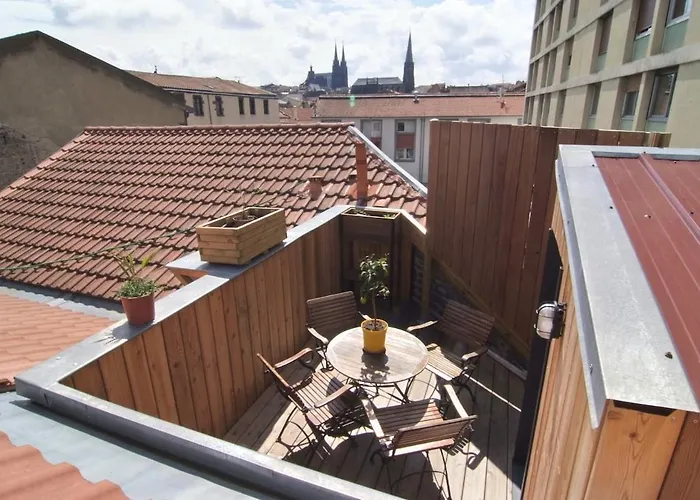 Appartement Centre-ville Avec Terrasse Et Place De Parking *